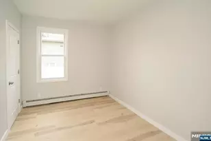 8-02 Chester, Fair Lawn, NJ 07410 - Photo 10