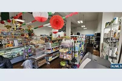 6100 Jefferson Street, West New York, NJ 07093 - Photo 2