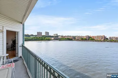 108 The Promenade 108 #108, Edgewater, NJ 07020 - Photo 20
