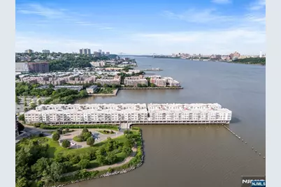 108 The Promenade 108 #108, Edgewater, NJ 07020 - Photo 6