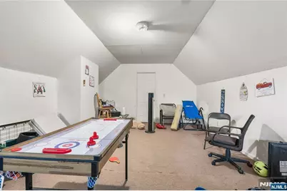 1063 Bond Street, Elizabeth, NJ 07201 - Photo 30