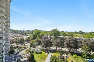 555 North Ave 8-P, Fort Lee, NJ 07024 - Photo 24