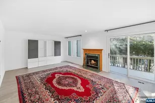 580 Laramie Ln, Mahwah, NJ 07430 - Photo 2