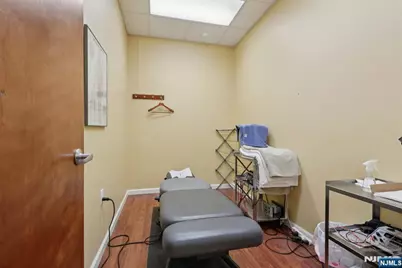 101 Grand Avenue, Palisades Park, NJ 07650 - Photo 24