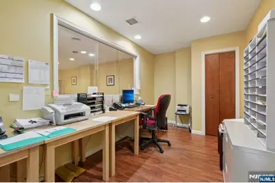 101 Grand Avenue, Palisades Park, NJ 07650 - Photo 14