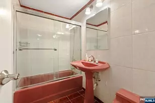 2352 Linwood Ave, Fort Lee, NJ 07024 - Photo 16