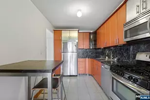 2352 Linwood Ave, Fort Lee, NJ 07024 - Photo 12
