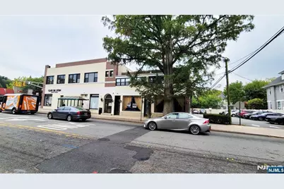 318 Broad Avenue, Leonia, NJ 07605 - Photo 10