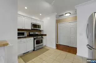 155 The Promenade, Edgewater, NJ 07020 - Photo 16