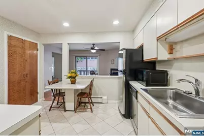 29 Ponds Circle 15 #15, Wayne, NJ 07470 - Photo 20