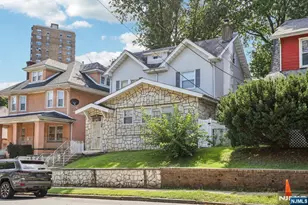 28 Scheerer Ave, Newark, NJ 07112 - Photo 4