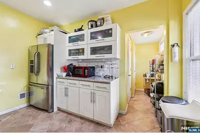28 Scheerer Avenue, Newark, NJ 07112 - Photo 16