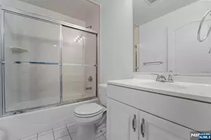 1 Euclid Rd, Fort Lee, NJ 07024 - Photo 44