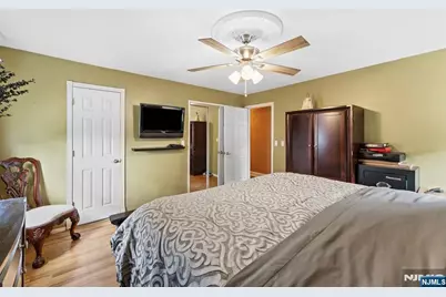 17 Acorn Road, Secaucus, NJ 07094 - Photo 20