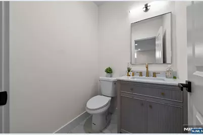 135 La Salle Avenue, Clifton, NJ 07013 - Photo 34