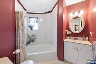 16 Elm Street 1, Bergenfield, NJ 07621 - Photo 14