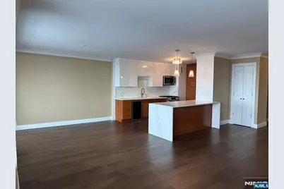 1530 Palisade Avenue 24C #24C, Fort Lee, NJ 07024 - Photo 4