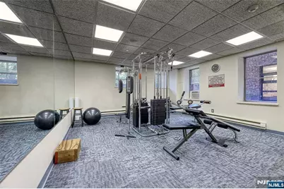 100 E Palisade Avenue D34 #D34, Englewood, NJ 07631 - Photo 12