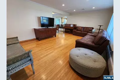 19 Ruth Lane, Demarest, NJ 07627 - Photo 2