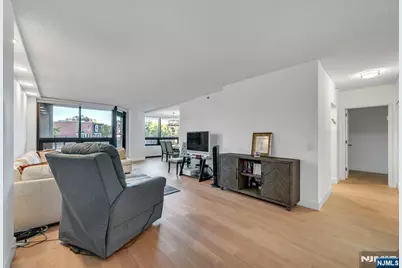 800 Palisade Avenue 109 #109, Fort Lee, NJ 07024 - Photo 10