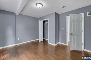 513 Sandford, Newark, NJ 07106 - Photo 22