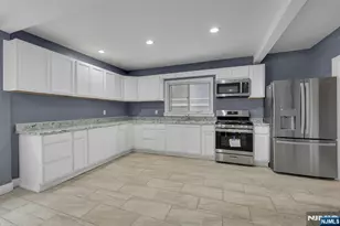 513 Sandford, Newark, NJ 07106 - Photo 16