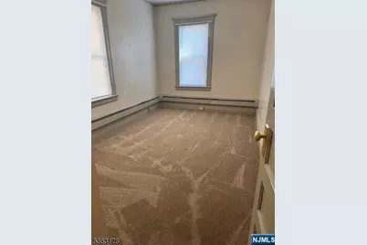 284 Seymour Avenue, Newark, NJ 07112 - Photo 4