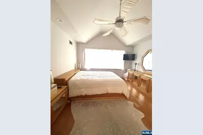 302 Grand Ridge Drive 302 #302, Ridgefield, NJ 07657 - Photo 36