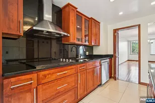 100 Old Palisade Pl16, Fort Lee, NJ 07024 - Photo 14