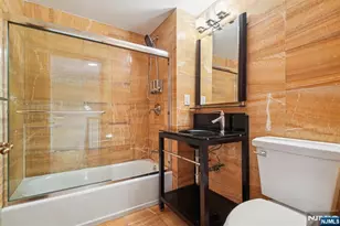 100 Old Palisade Pl16, Fort Lee, NJ 07024 - Photo 18