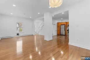 6 Cottage Pl, Allendale, NJ 07401 - Photo 6