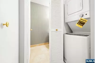 100 Carlyle Drive 5Dn #5DN, Cliffside Park, NJ 07010 - Photo 18