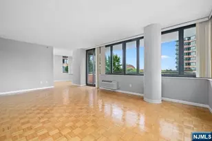 100 Carlyle Dr 5Dn, Cliffside Park, NJ 07010 - Photo 10