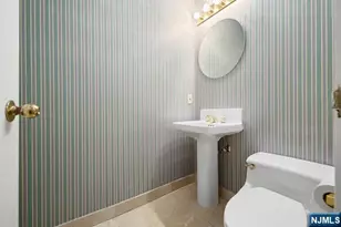 100 Carlyle Dr 5Dn, Cliffside Park, NJ 07010 - Photo 16