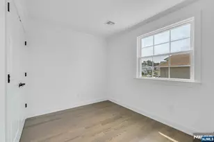 416 Kingsland Ave, Lyndhurst Township, NJ 07071 - Photo 16