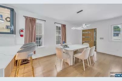 416 Kingsland Avenue, Lyndhurst Township, NJ 07071 - Photo 10