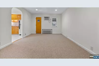 461 9th Street 2nd Floor #2nd Floor, Fairview, NJ 07022 - Photo 2