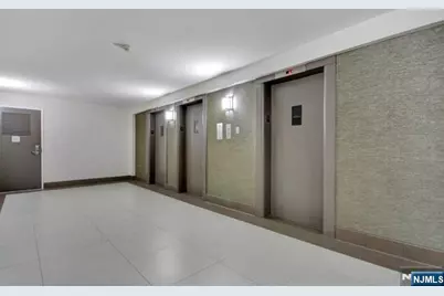 2150 Center 6F #6F, Fort Lee, NJ 07024 - Photo 6