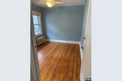 15-36 Parmelee Avenue 2 #2, Fair Lawn, NJ 07410 - Photo 2