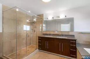 11 Vela Way, Edgewater, NJ 07020 - Photo 18