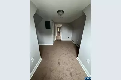 171 Seymour Avenue 3 #3, Newark, NJ 07108 - Photo 6