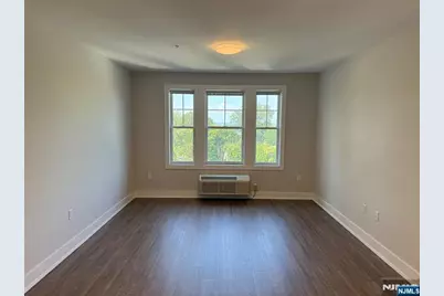 1685 Bergen Boulevard 607 #607, Fort Lee, NJ 07024 - Photo 4
