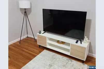 182 Anderson 3A #3A, Fairview, NJ 07022 - Photo 4