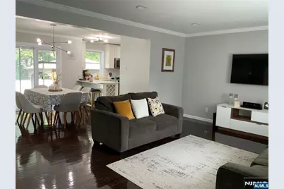 26 Winthrop Road, Franklin Township, NJ 08873 - Photo 4