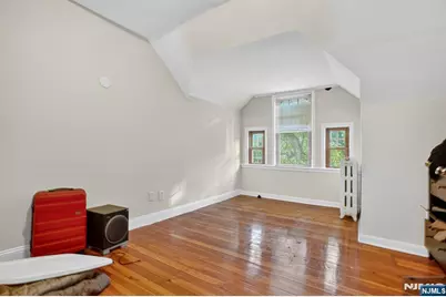 285 Maple Street, Englewood, NJ 07631 - Photo 18