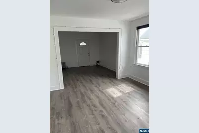 122 Westervelt Avenue 2 #2, Hawthorne, NJ 07506 - Photo 6