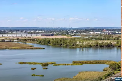 1705 Harmon Cove Tower, Secaucus, NJ 07094 - Photo 8