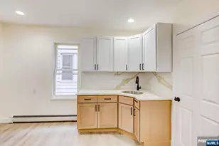 546 Morris Street 1, Orange, NJ 07050 - Photo 14