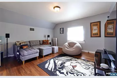 101 E Palisade Avenue, Englewood, NJ 07631 - Photo 38