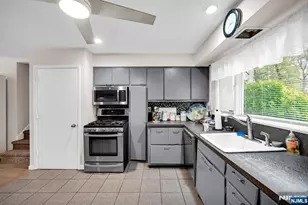 1061 Roosevelt Ave, New Milford, NJ 07646 - Photo 12